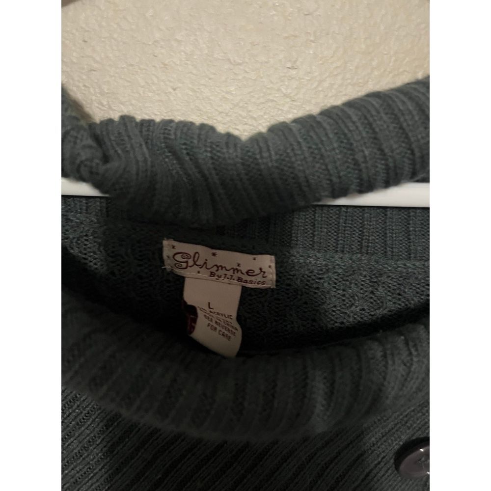 ‎Sweater - Picture 2 of 2